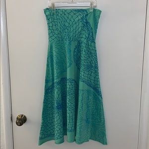 Kealopiko - strapless dress or shirt